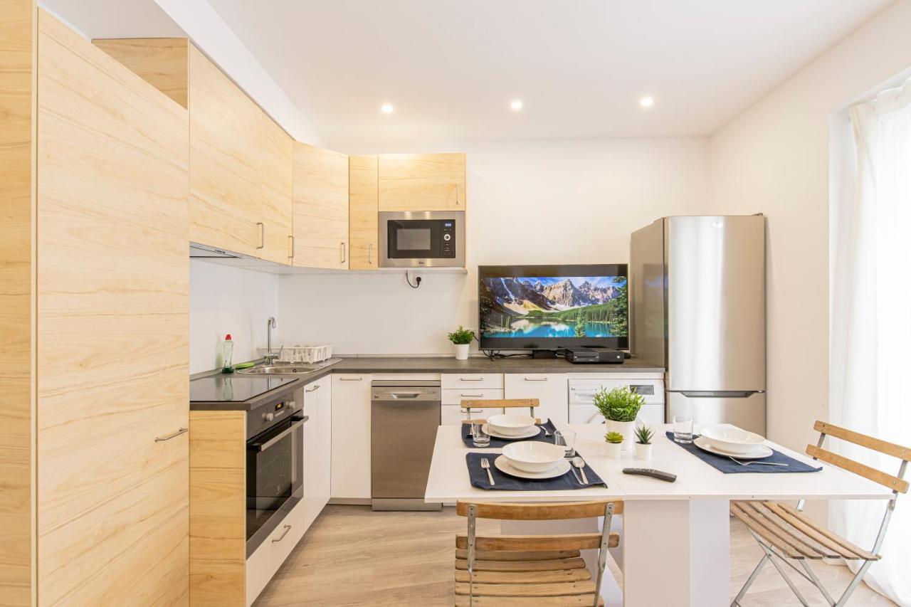 מדריד Apartamento 3 Habitaciones En El Barrio Justicia מראה חיצוני תמונה
